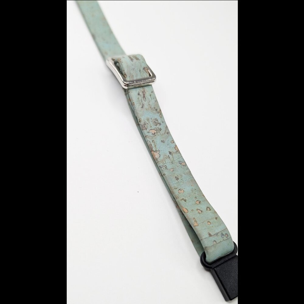 Cork Breakaway Cat Collar in Light Blue - Picture 5 of 5